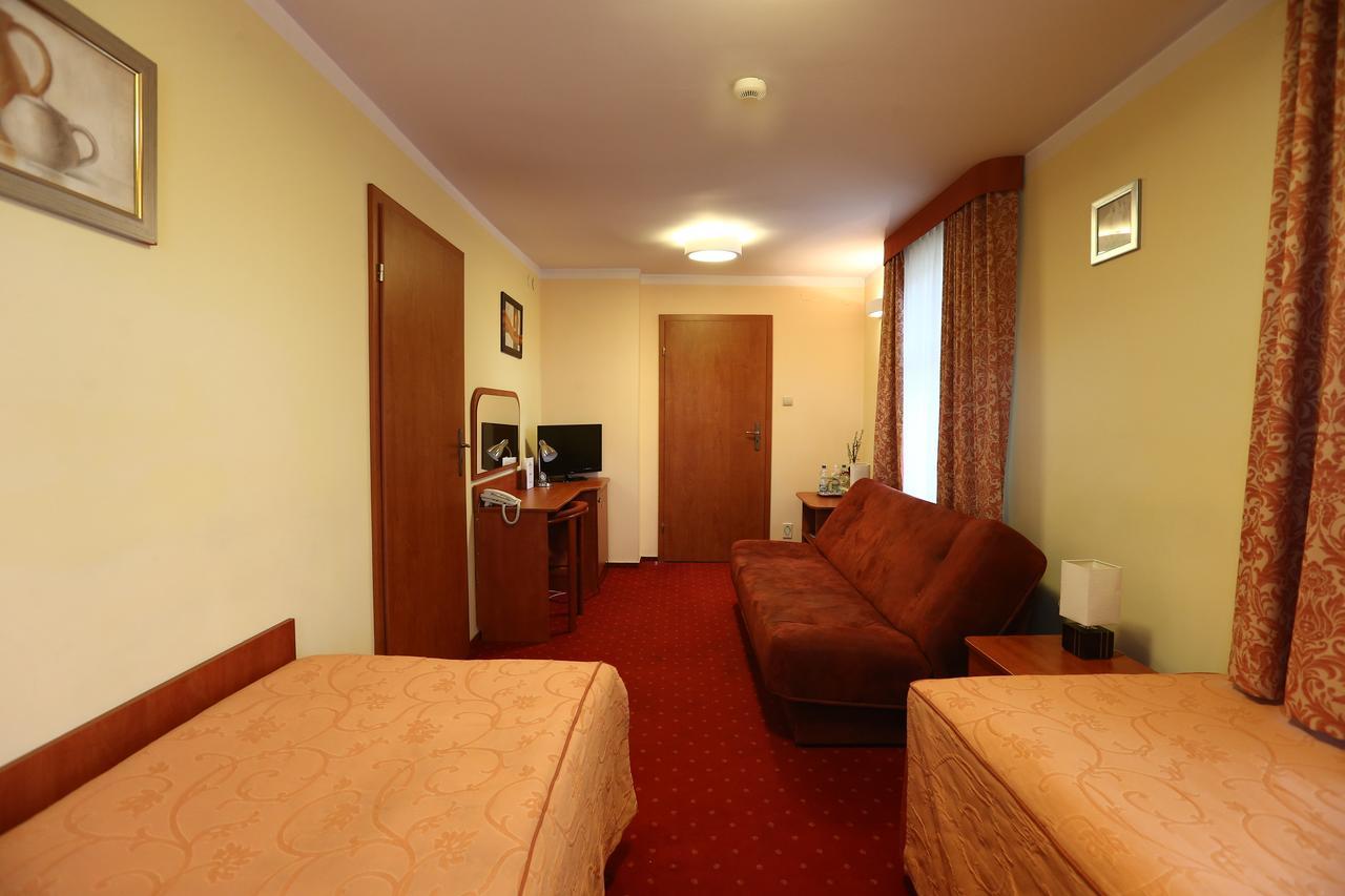 Hotel Korona Ciechanów Szoba fotó