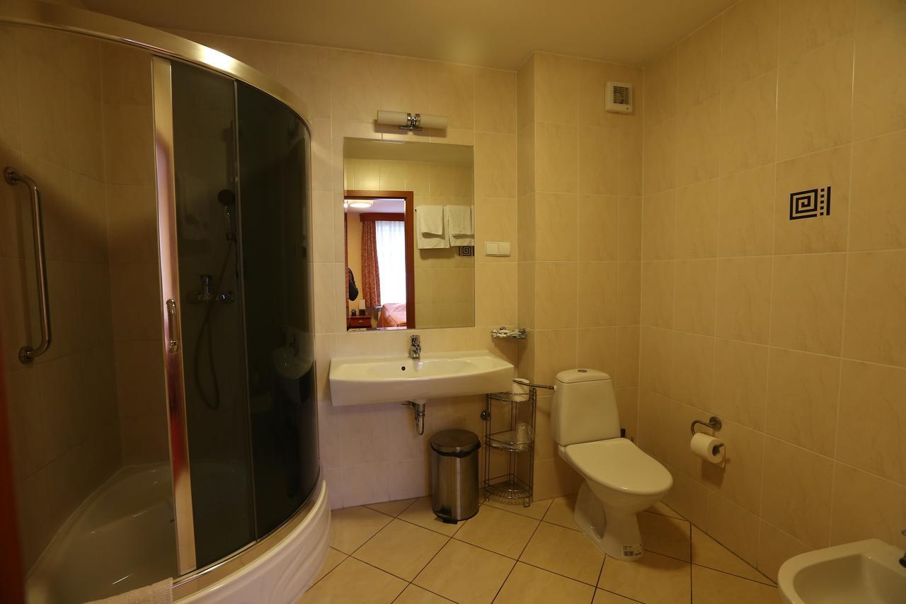 Hotel Korona Ciechanów Kültér fotó