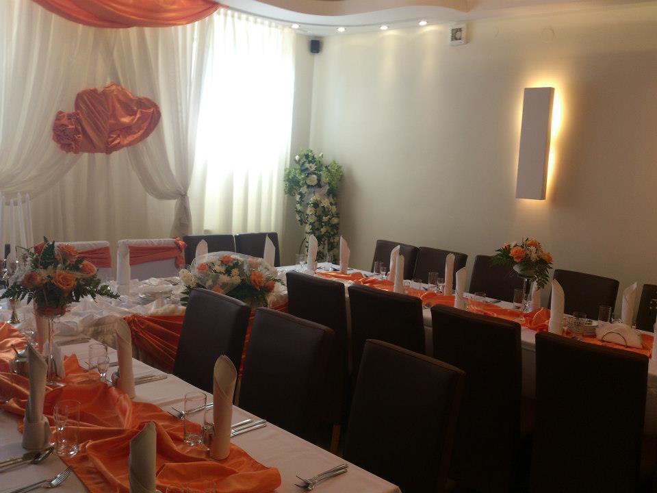 Hotel Korona Ciechanów Kültér fotó